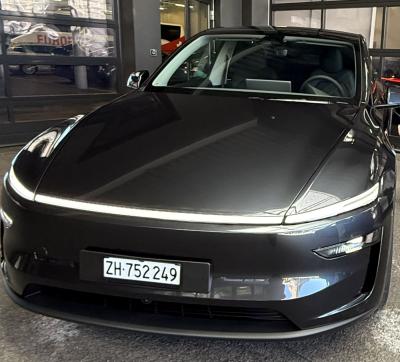 Tesla Y