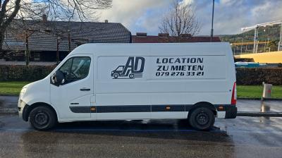 Nissan Fourgon 14 m²