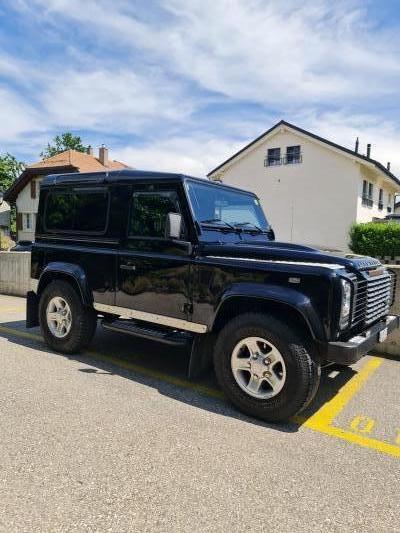Land Rover Defender 90