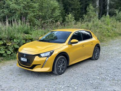Peugeot e208