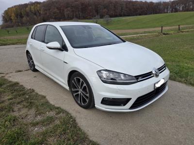 Volkswagen Golf R-Line