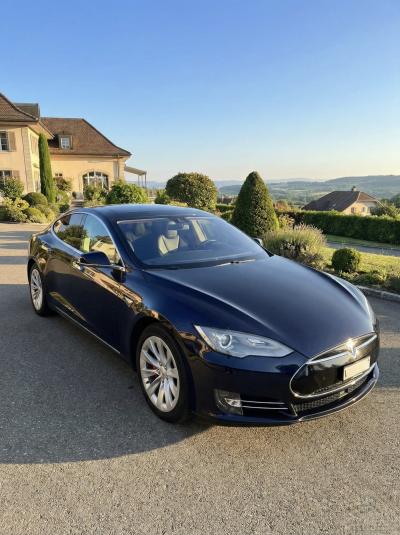 Tesla Model S Performance 85 Dual Motor