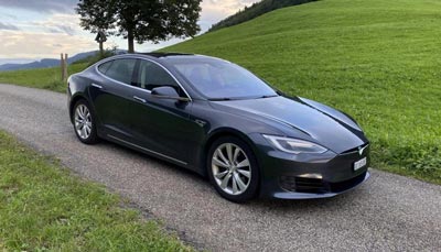 Tesla S