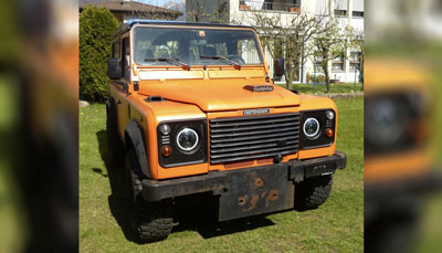 Land Rover Defender 90
