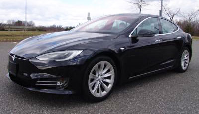 Tesla Model S - 90D