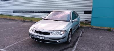 Renault Laguna II v6