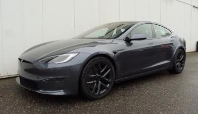 Tesla Model S 2023 Yoke, Autopilot