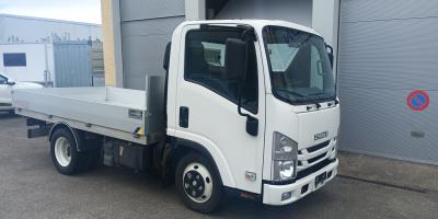 Isuzu M21