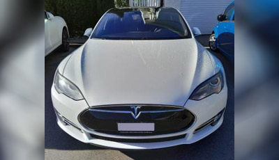 Tesla S