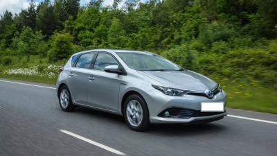 Toyota Auris 1.8 VVT-i HSD Sol P
