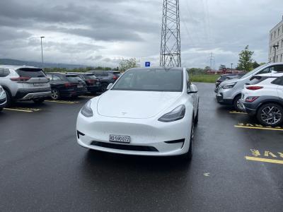 Tesla Y